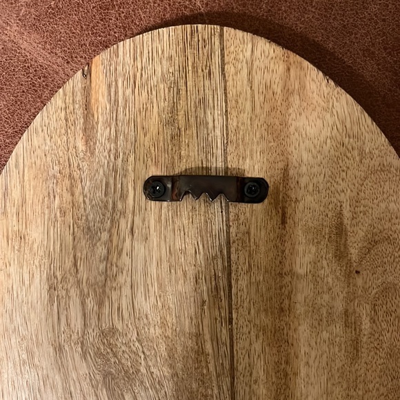 NWT Accent Mirror. Oval 7.5 x 12 - Picture 3 of 4